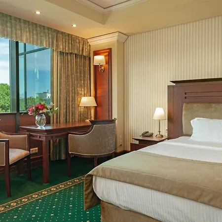 Hotel Grand