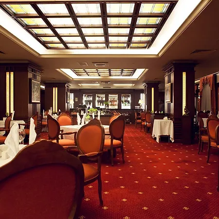 Hotel Grand